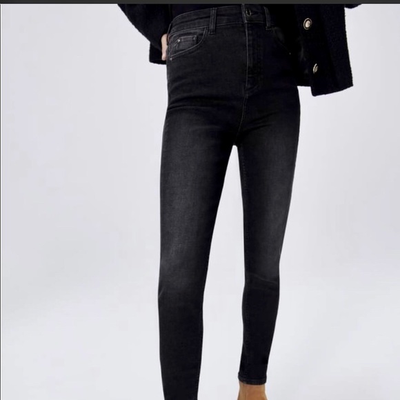 SALE❤️LN ZARA BLACK 5 POCKET SKINNY JEANS❤️ - Picture 1 of 8
